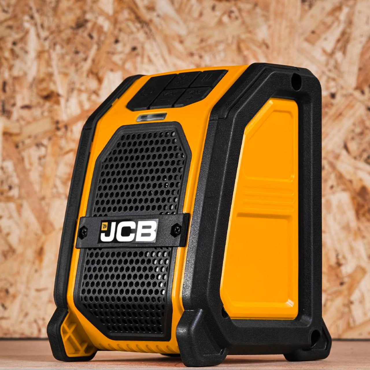 JCB 18V Bluetooth Site Speaker with 4.0Ah Lithium-ion Battery & 2.4A Fast Charger Kit