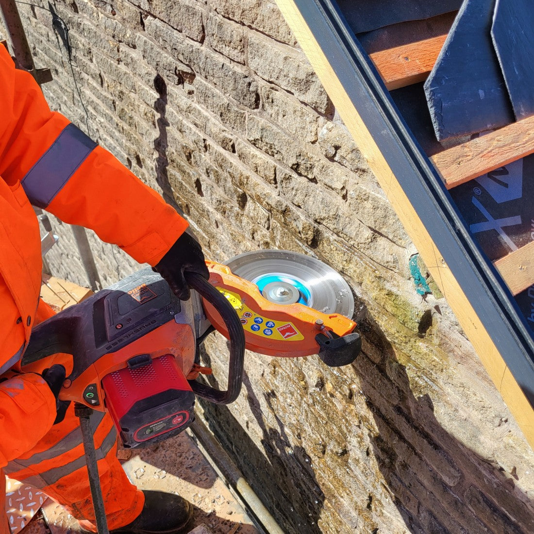 Belle DC300E+ Battery Powered Disc Cutter | 82v Li-ion with LED worklight