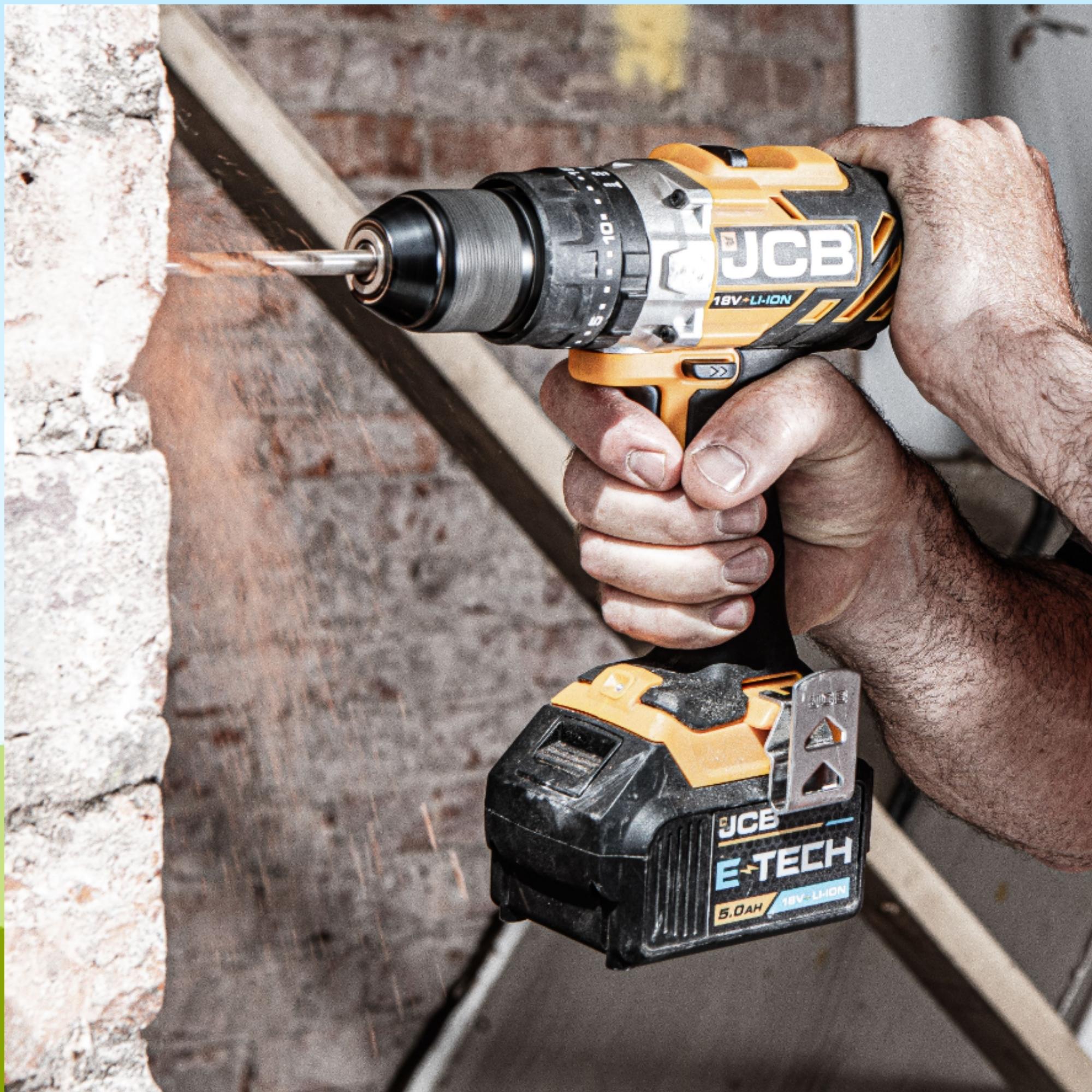 JCB 18V 45Nm, Variable Speed Combi Drill with 2.0Ah Li-ion Battery and 2.4A Charger | JCB-18CD-2XB