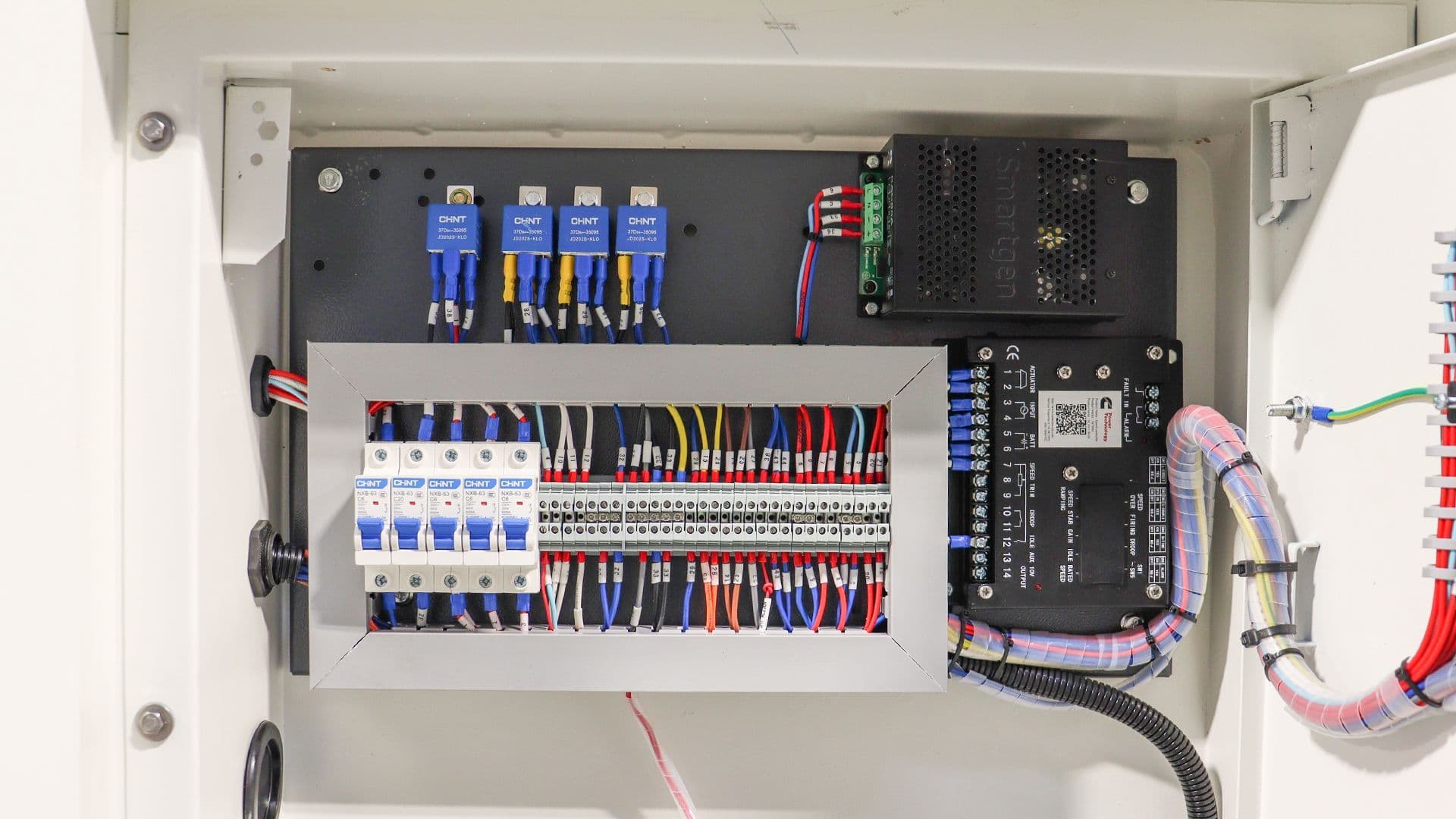EVOPOWER 110KVA CUMMINS DIESEL GENERATOR 3 PHASE 400/230 UKC110ECO