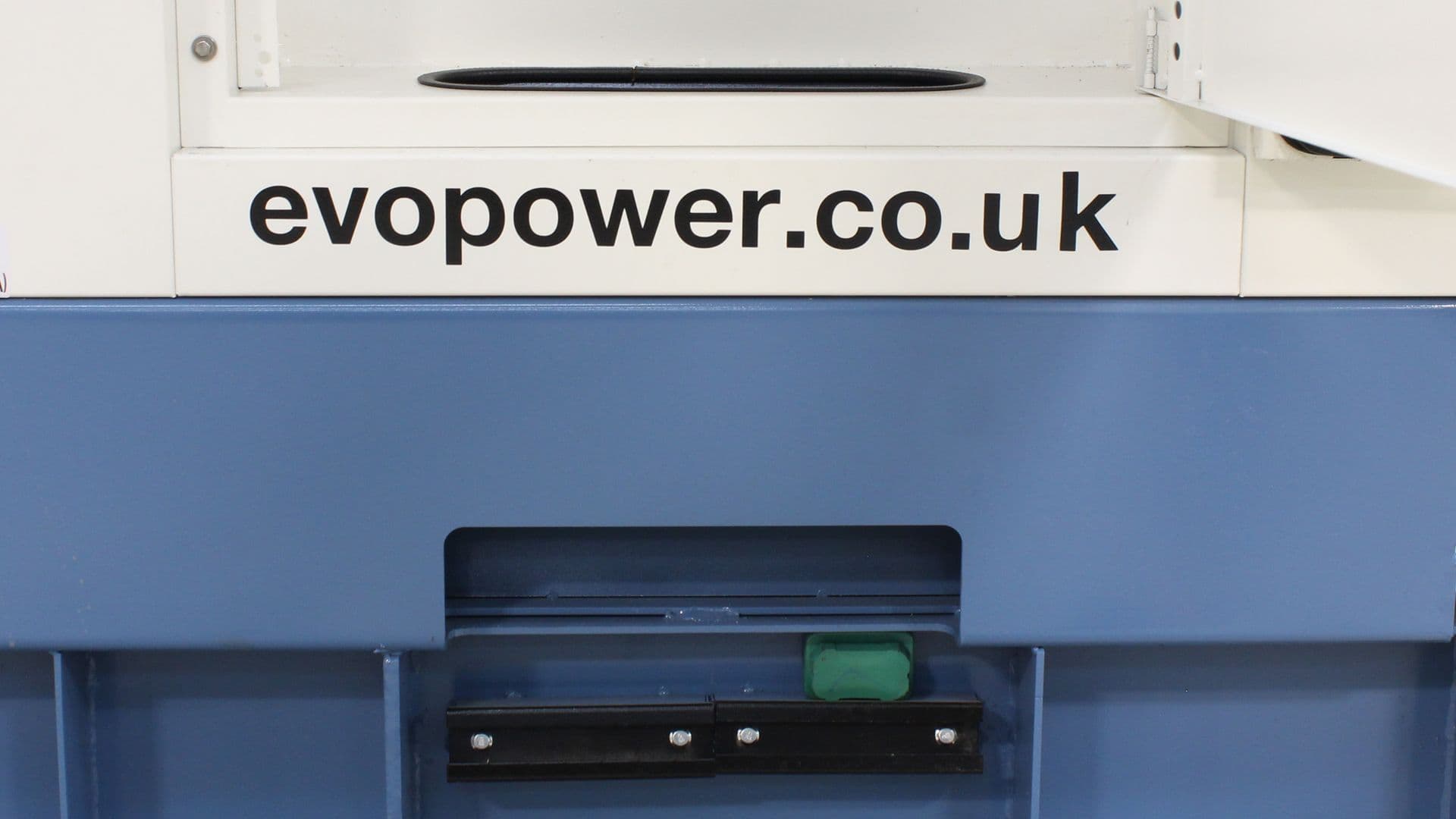 EVOPOWER 210KVA CUMMINS DIESEL GENERATOR UKC210ECO 210 kVA / 165 kW 3 Phase 400/230v