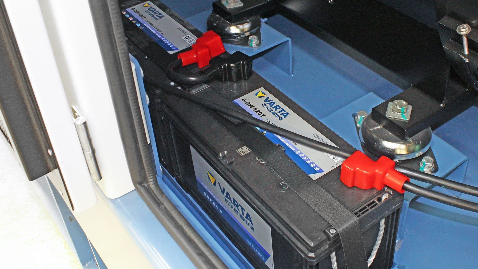 EVOPOWER 55KVA CUMMINS DIESEL GENERATOR 3 PHASE 400/230V UKC55ECO