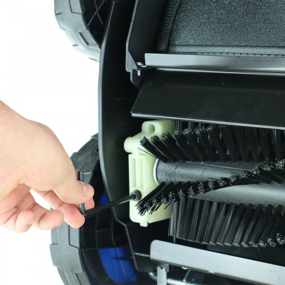 Hyundai 1600W 380mm Artificial Grass Sweeper / Brush HYSW1600E