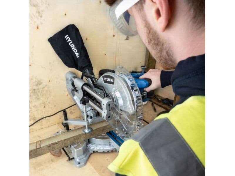 Hyundai 2000W Electric Mitre Saw / Chop Saw with 255mm Blade, 230V | HYMS2000E