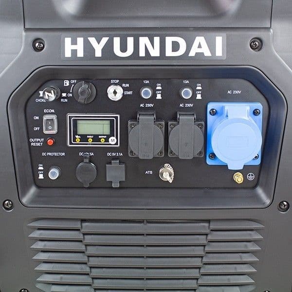 Hyundai 6600W / 6.6kW Remote Electric Start Petrol Portable Inverter Generator HY6500SEi