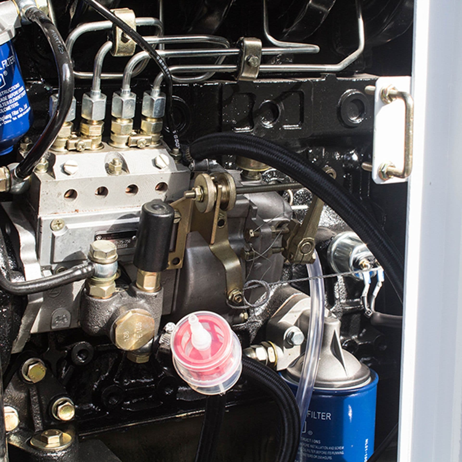 Hyundai DHY14KSE 1500rpm 14kVA Three Phase Diesel Generator