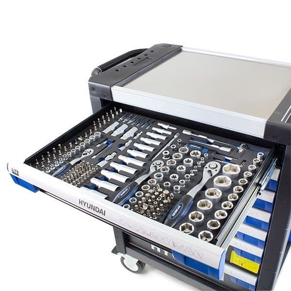 Hyundai HYTC9003 305 Piece 7 Drawer Caster Mounted Roller Tool Chest Cabinet