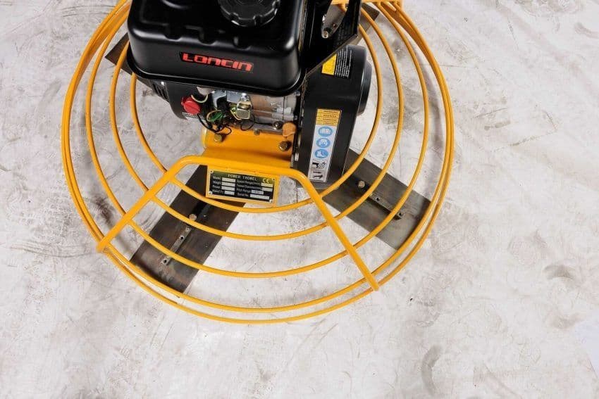 Lumag BT900 36 Petrol Power Float