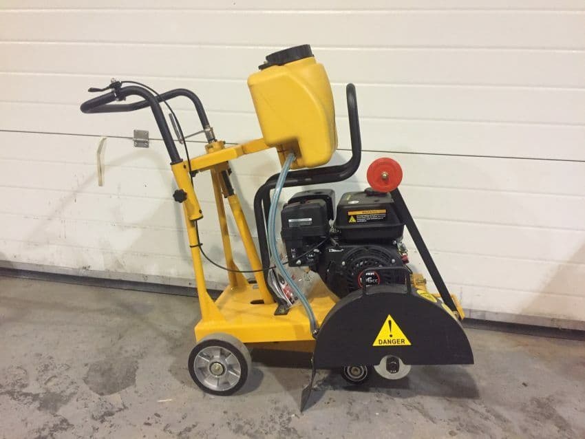 Lumag  Road Saw CNQ12B 350mm Floor Saw