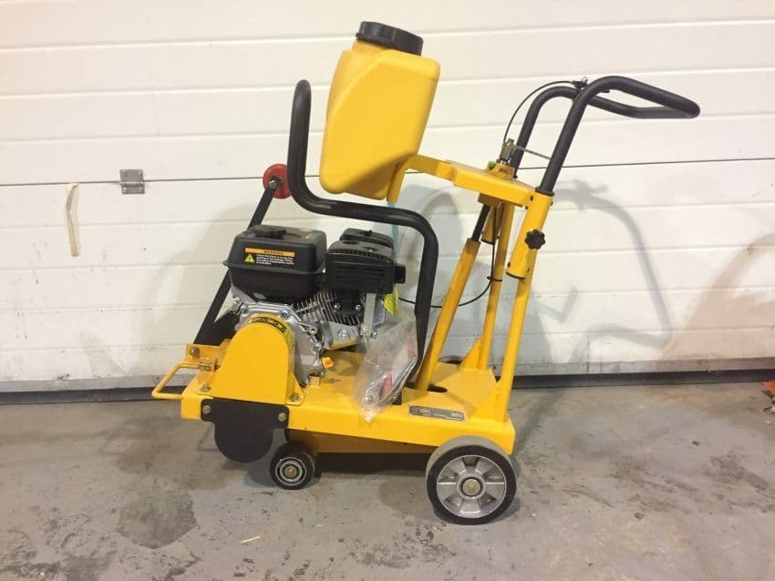 Lumag  Road Saw CNQ12B 350mm Floor Saw