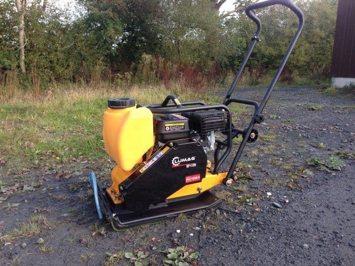 Lumag RPi13N 13.5KN 18' Petrol Compactor Wacker Plate with Water System