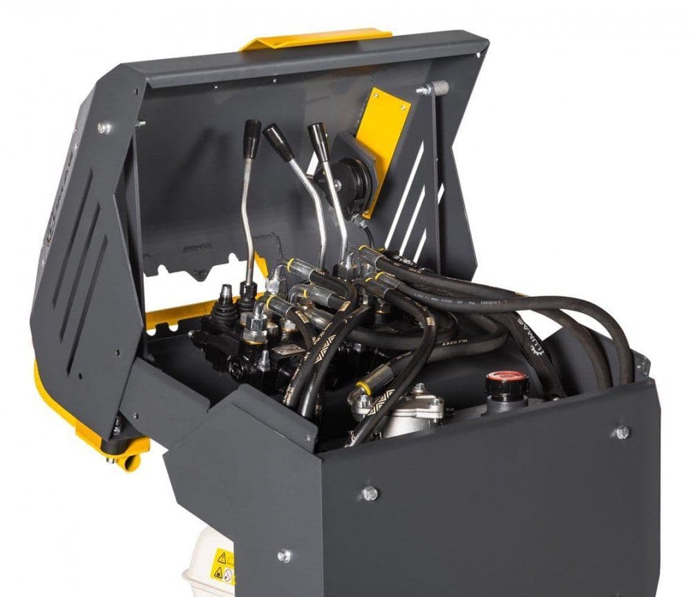 Lumag VH500A 500kg Track Barrow with Petrol Loncin Engine and Hydraulic Tip