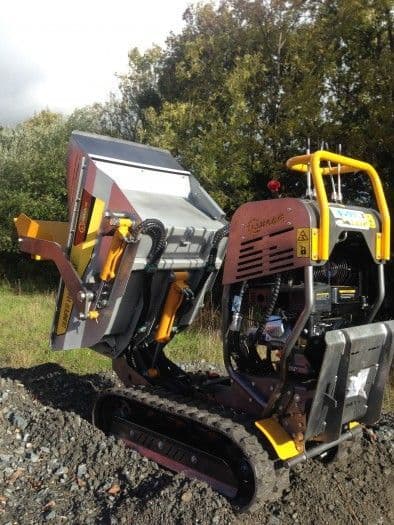 Lumag VH500PROGX 500kg Professional Petrol Track Barrow with a Honda Engine