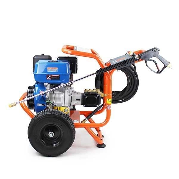 P1PE 4200psi / 290bar Petrol Pressure Washer - Powered by Hyundai P4200PWT