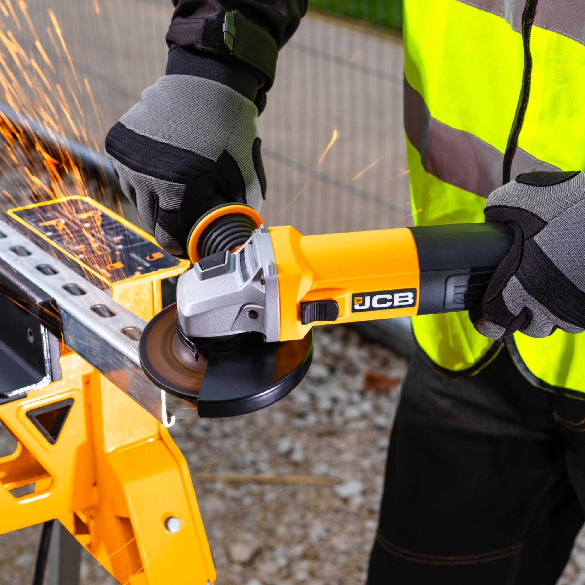 JCB 125mm 5" Electric Angle Grinder, 850W, 240V, M14 Thread | 21-AG125