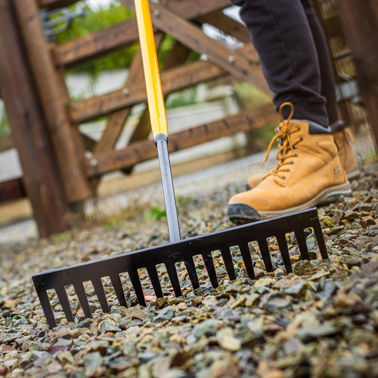 JCB 12 Teeth Garden Rake, 150cm x 30cm Head, Tubular Steel | JCBGR01