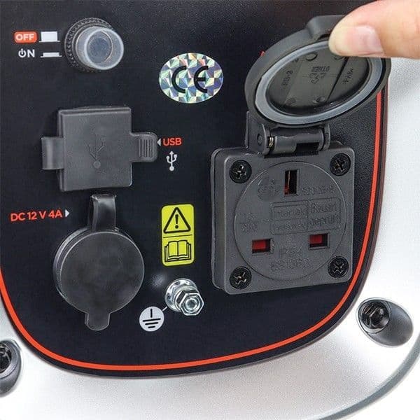 Black & Decker 800W Petrol Suitcase Inverter Generator BXGNi900E