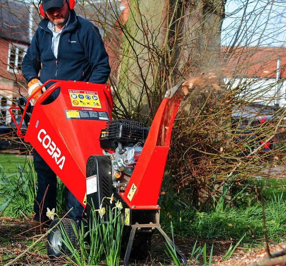 Cobra CHIP650L 80mm / 3" Capacity 196cc Petrol Wood Chipper
