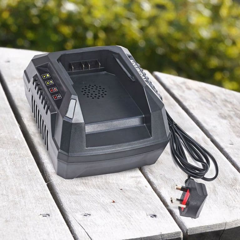 Hyundai 40V Garden Machinery Fast Charger | HYCH405