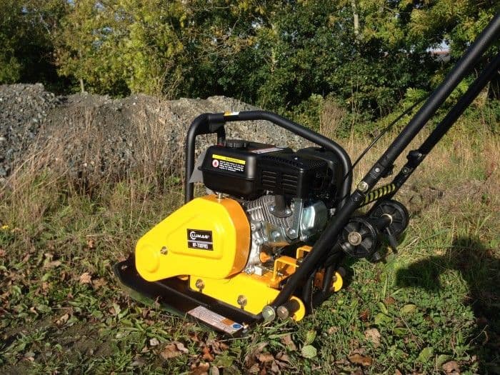 Lumag RP700PRO 10.7 KN 14' Petrol Compactor Wacker Plate