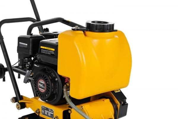 Lumag RPi12 10.5 KN 14 Petrol Compactor Wacker Plate with Water System