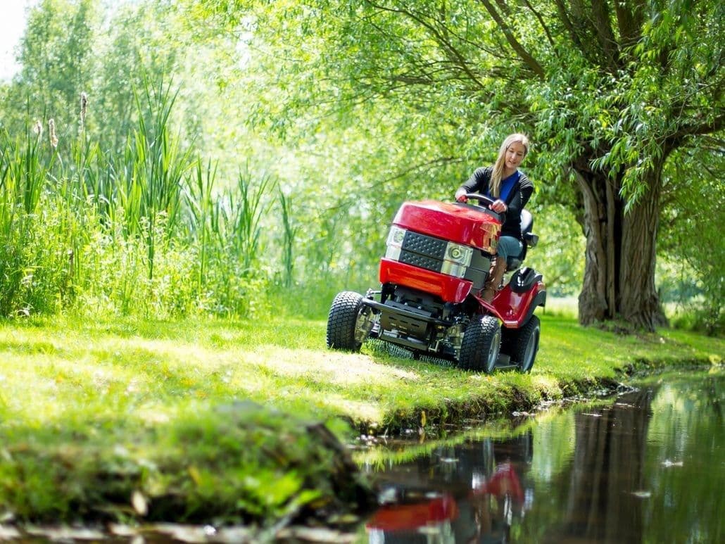 Westwood  F60 4WD Tractor / Ride On Lawn Mower + 42&#x22; XRD Deck